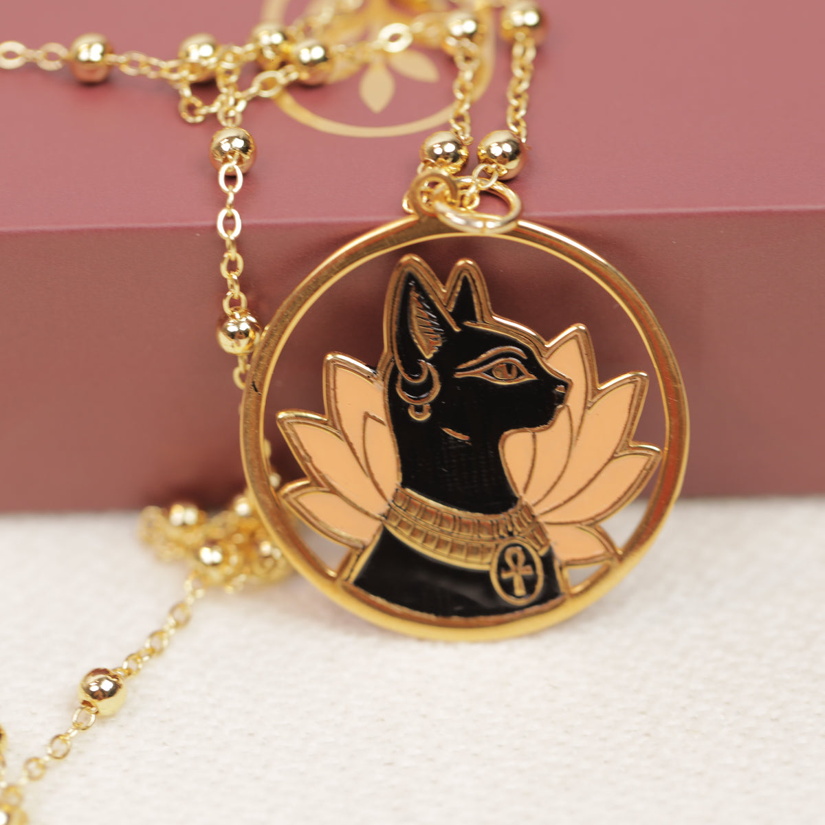 Bastet Halskette